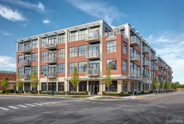 2051 Villa #405, Birmingham, MI 48009