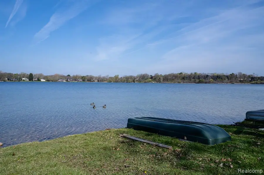 2171 Klingensmith, Bloomfield Hills, MI 48302 - #3