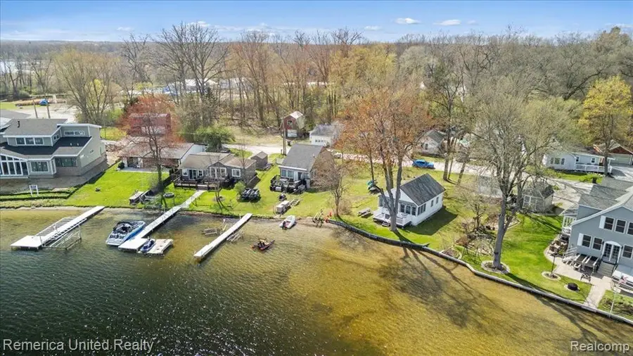 9623 Winston Road, Pinckney, MI 48169 - #2