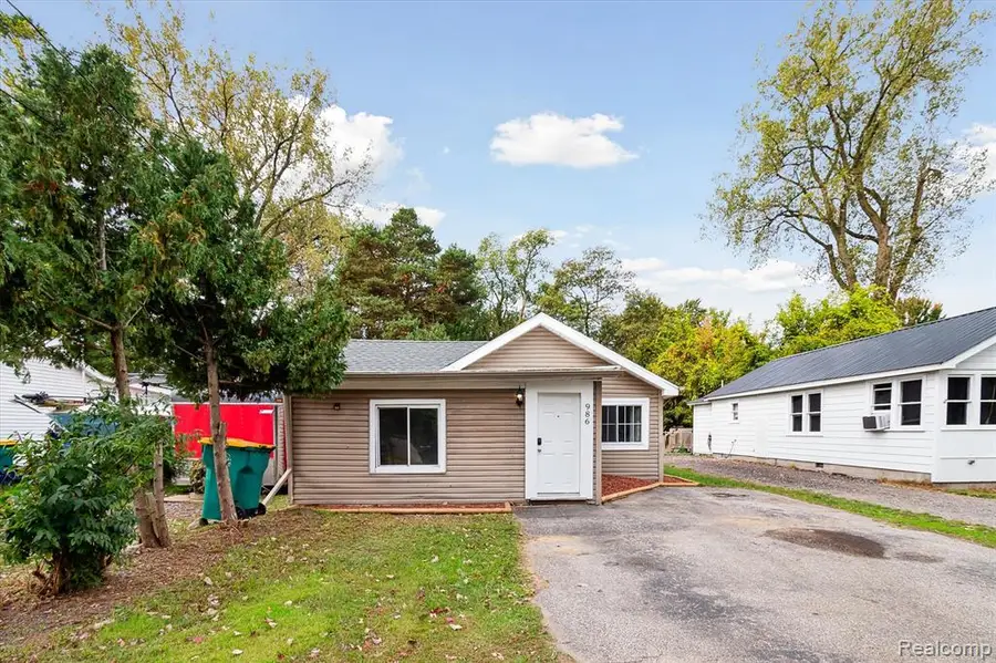 986 Pine, Bay City, MI 48706 - #2