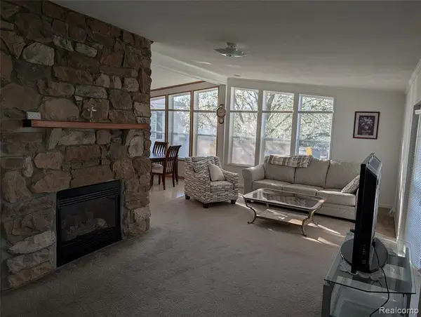 38083 Orleans, Clinton Township, MI 48038