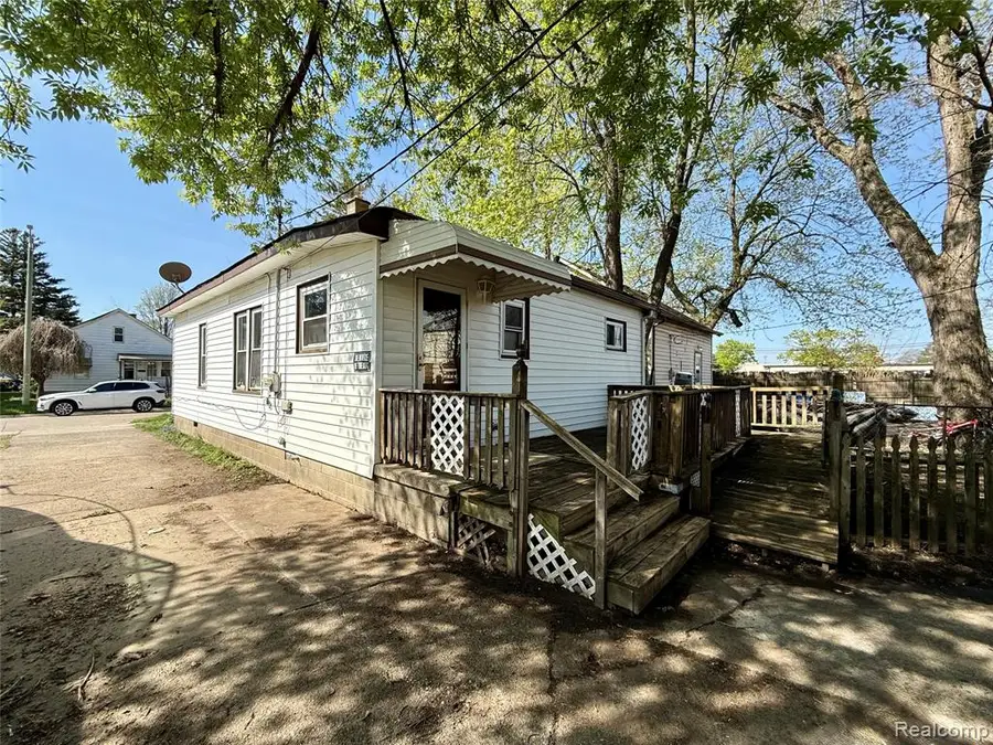 7035 Dodge, Warren, MI 48091 - #3