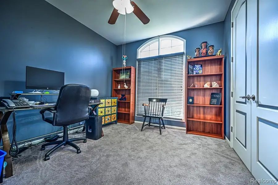 5591 Pembrooke, West Bloomfield, MI 48322 - #3