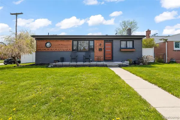 14911 Cook, Southgate, MI 48195