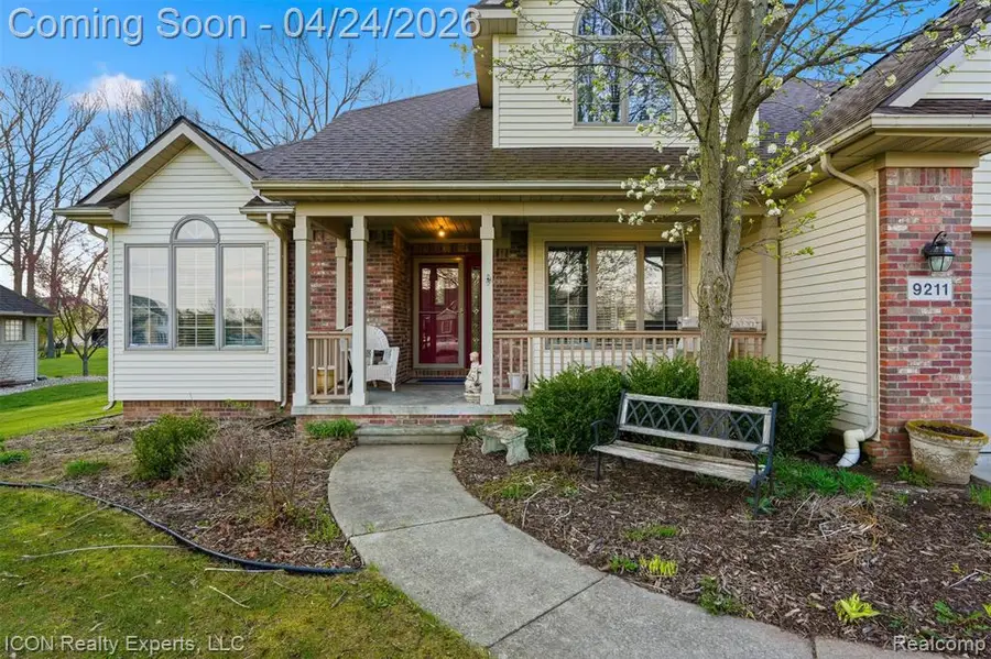 9211 Meadow Ridge, Grand Blanc, MI 48439 - #3