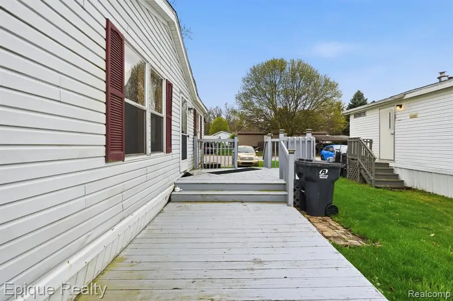 135 Hunters Rill, Lapeer, MI 48446 - #3