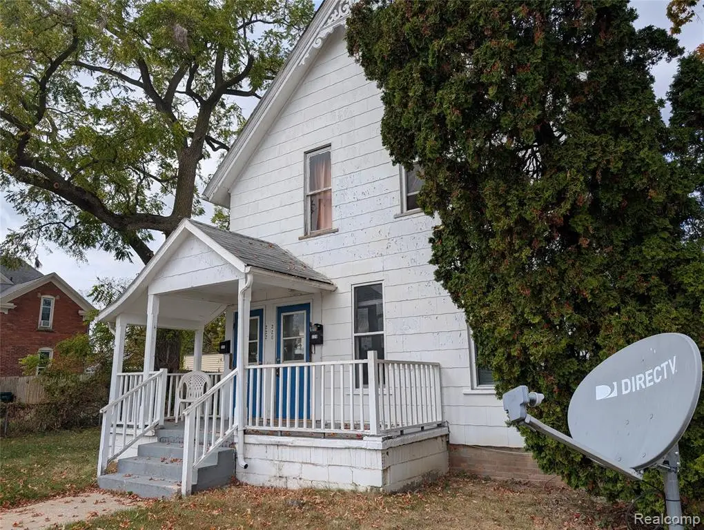 220 W Park, Lapeer, MI 48446 - #1