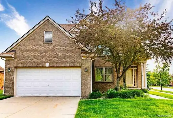 49865 Cranberry Creek, Macomb, MI 48042