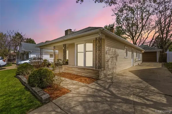 7466 Fenton, Dearborn Heights, MI 48127