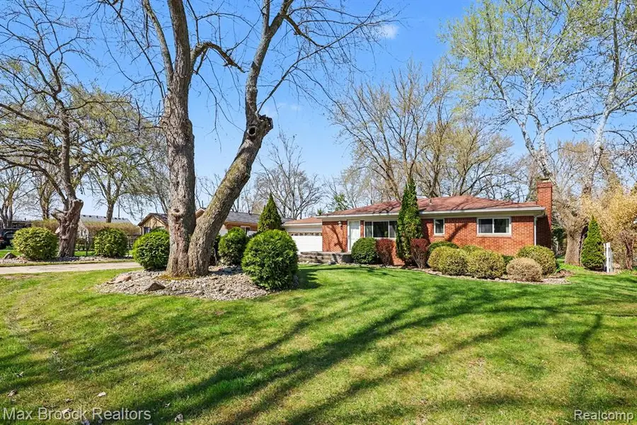 33711 Schneider, Chesterfield, MI 48047 - #3