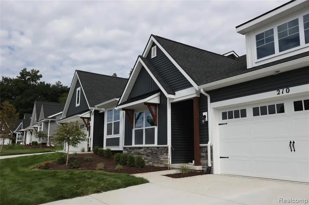 210 Canyon Creek #2, Howell, MI 48843 - #1