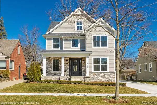 2093 Pembroke, Birmingham, MI 48009