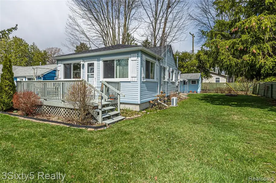 7523 Beechwood, Lexington, MI 48450 - #3