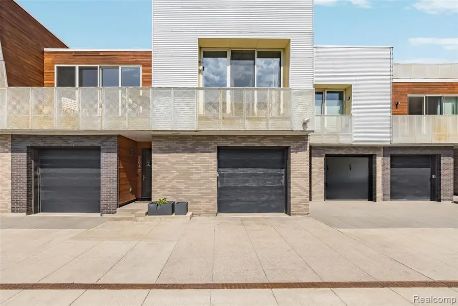 2644 John R, Detroit, MI 48201 - #2