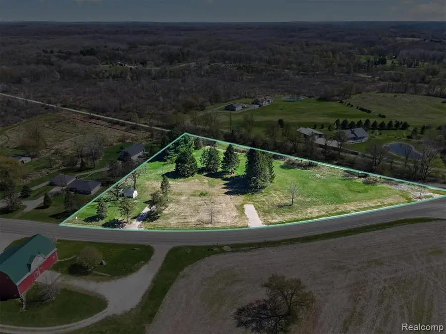 VL 2.86 Acres W M-36, Pinckney, MI 48169 - #2