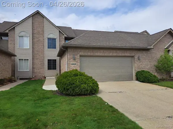 32526 Gateway, Romulus, MI 48174