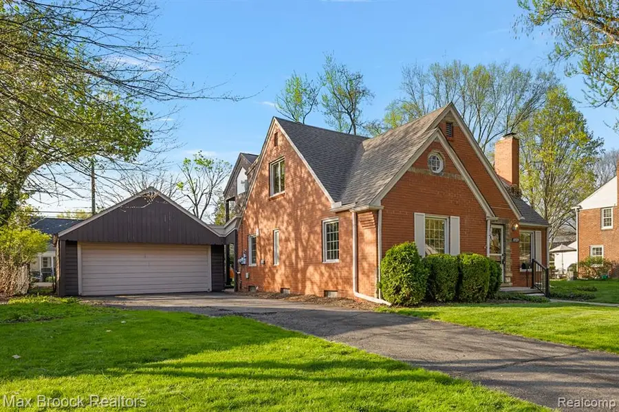 32321 Arlington, Beverly Hills, MI 48025 - #2