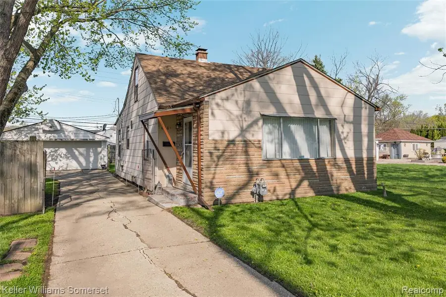 6501 Heyden, Dearborn Heights, MI 48127 - #3