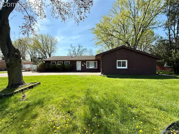 30840 Rock Creek, Southfield, MI 48076