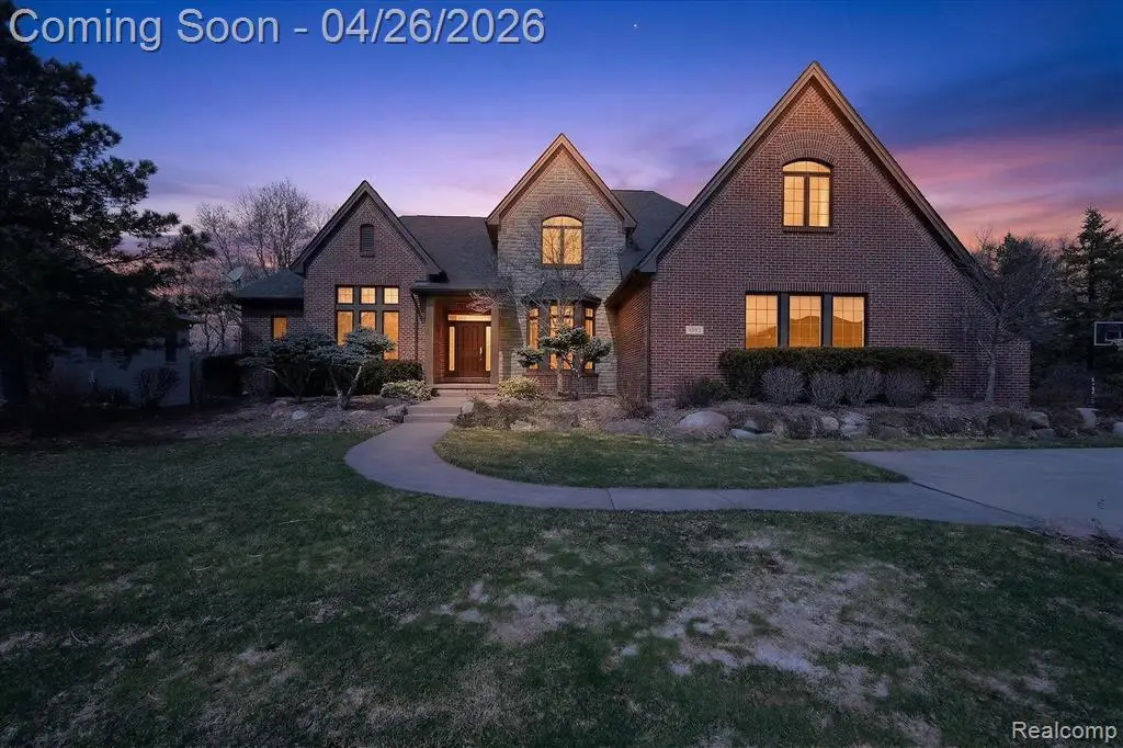 6932 Oakhurst Ridge, Clarkston, MI 48348 - #1