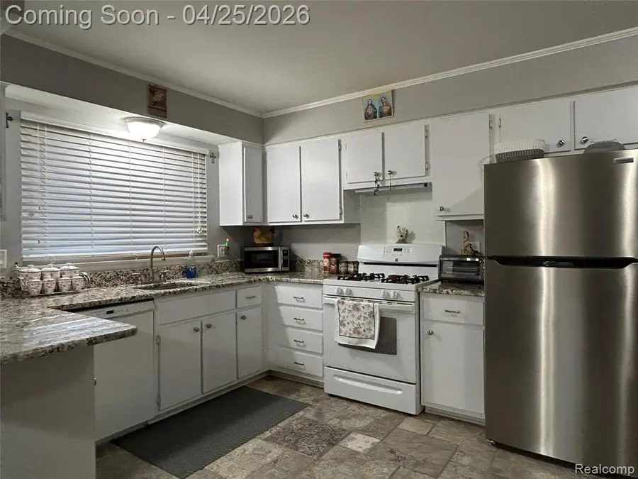 46721 Peach Grove, Macomb, MI 48044 - #3