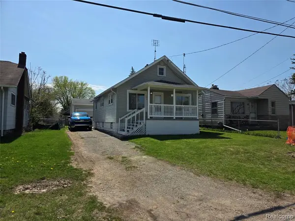 1236 Decamp Decamp, Burton, MI 48529