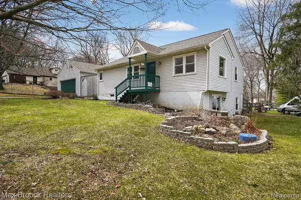 5001 Sylvanview, Clarkston, MI 48348