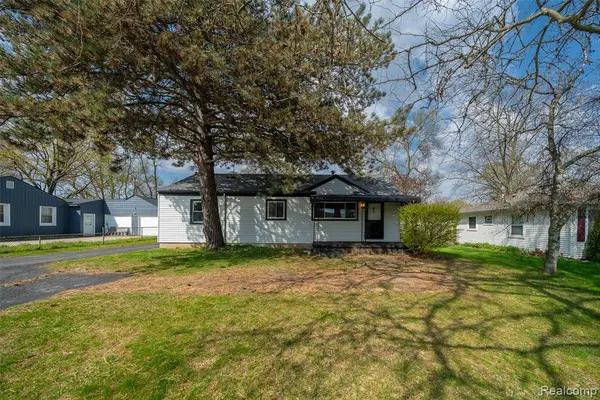 5357 Sashabaw, Clarkston, MI 48346