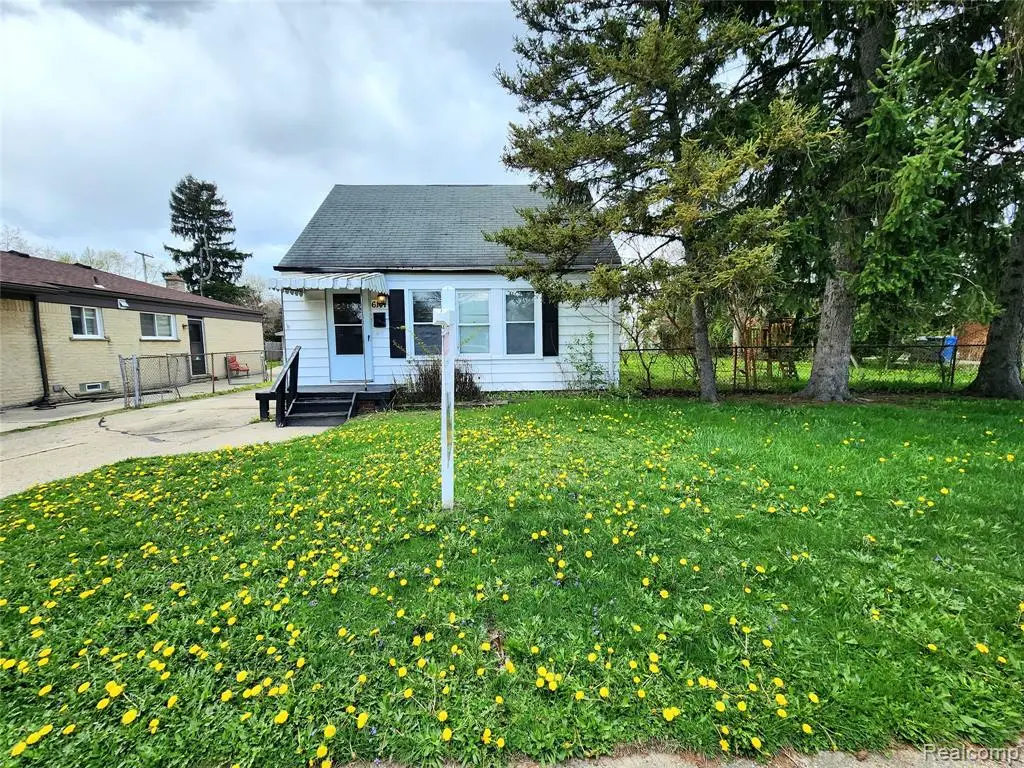 6147 Whitefield, Dearborn Heights, MI 48127 - #1