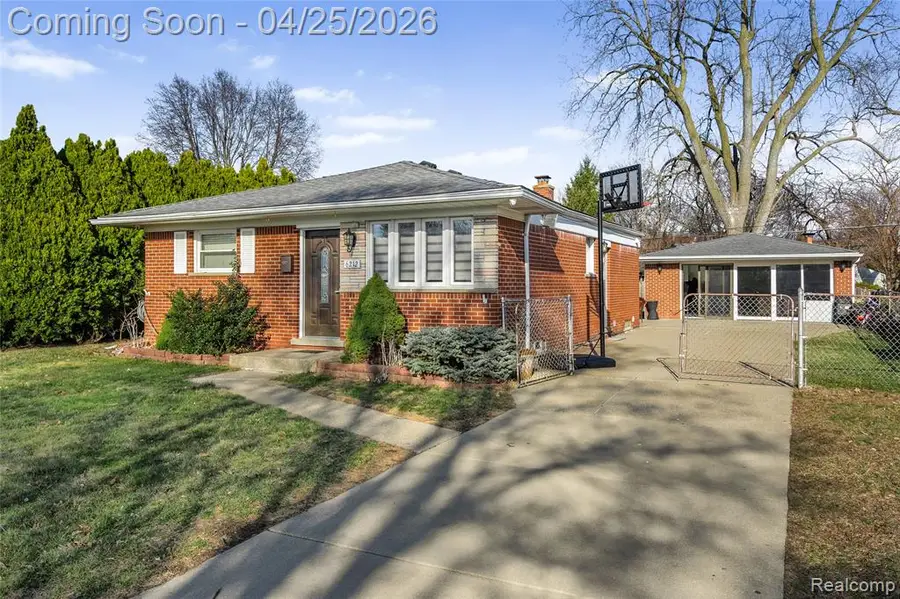 6212 N Evangeline, Dearborn Heights, MI 48127 - #3