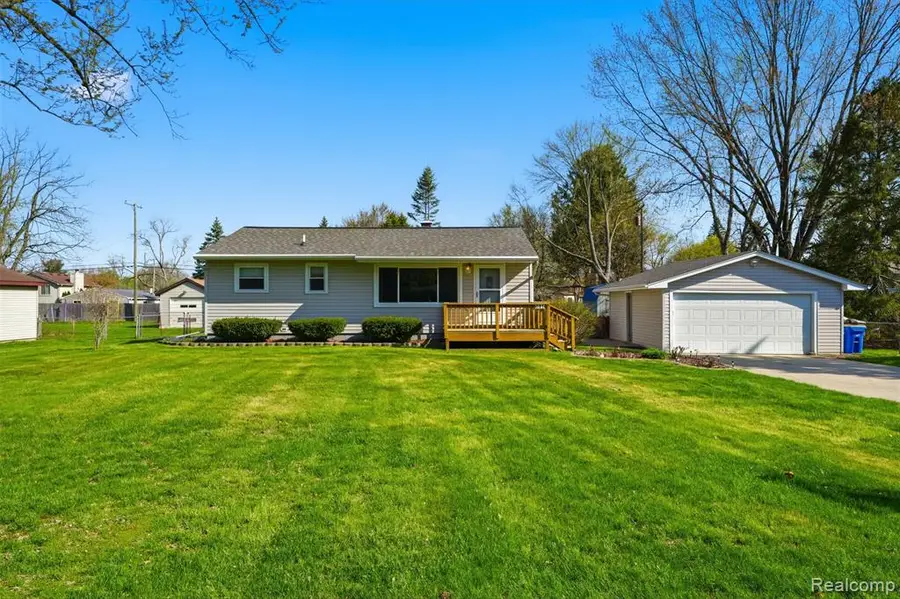 6414 Lanman, Waterford, MI 48329 - #2