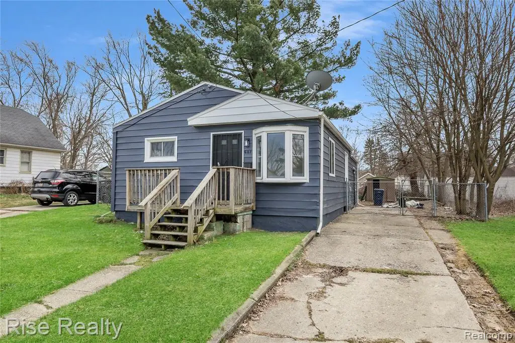 657 Barrie, Flint, MI 48507 - #1