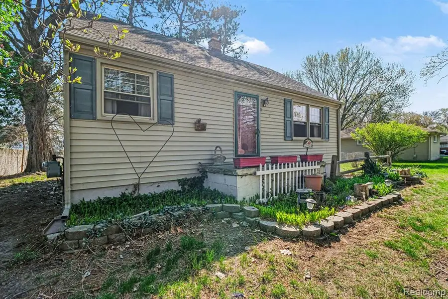 28780 Norwood, Warren, MI 48092 - #3