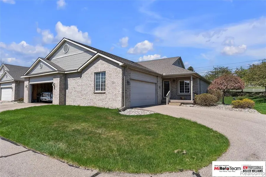 1837 Willow Creek, Lansing, MI 48917 - #2