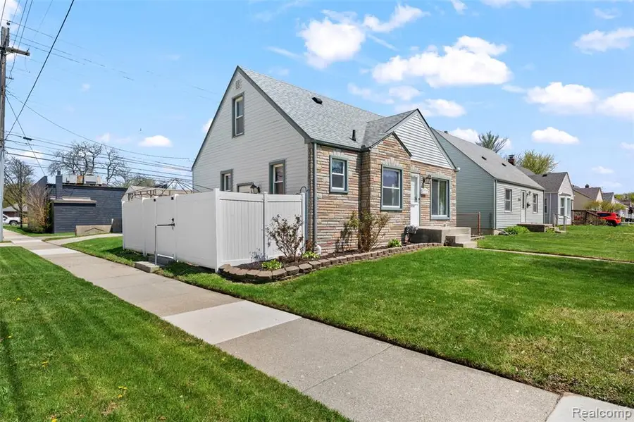 13750 Kingston, Oak Park, MI 48237 - #3