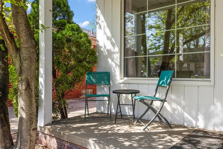 20879 Beaufait, Harper Woods, MI 48225 - #2