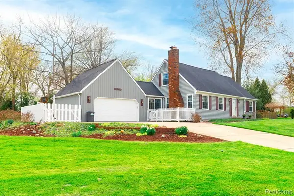 27758 Johnson, Grosse Ile, MI 48138