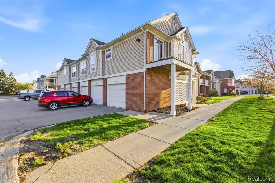 16556 Radison, Macomb, MI 48044 - #2