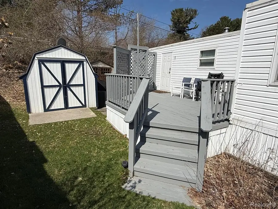 248 Shoreline Dr W., Port Sanilac, MI 48469 - #3