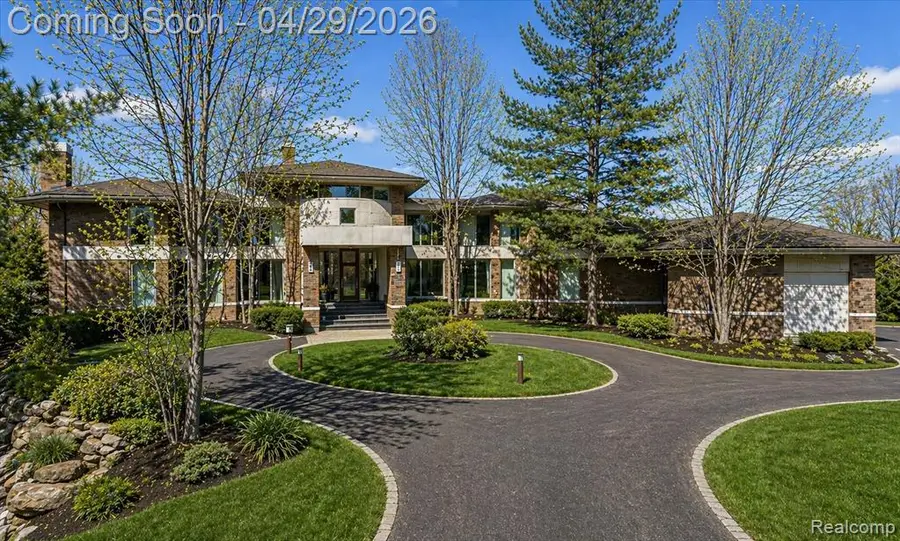 1208 Hidden Lake, Bloomfield Hills, MI 48302 - #2