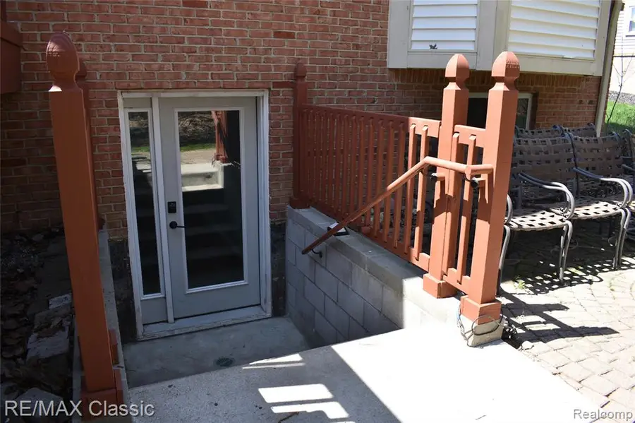 201 Columbia, South Lyon, MI 48178 - #3