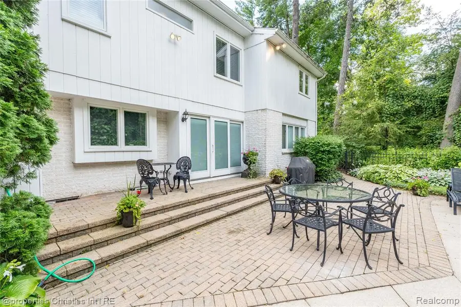 4768 Wendrick, West Bloomfield, MI 48323 - #3