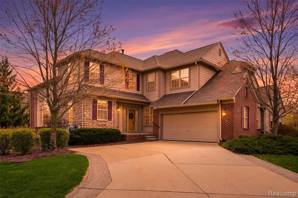 3793 Winding Brook #24, Rochester Hills, MI 48309 - #1