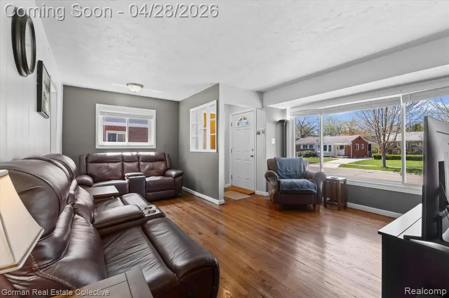 1232 N Stephen, Clawson, MI 48017 - #3