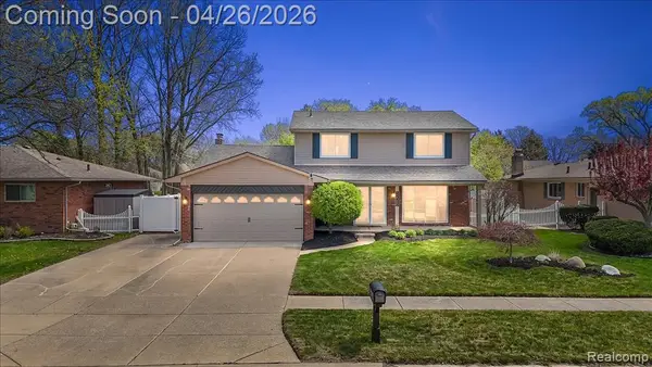 32080 Sherwood, Fraser, MI 48026