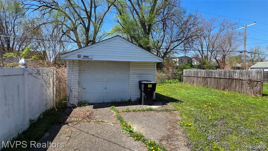 9591 Hubbell, Detroit, MI 48227 - #2