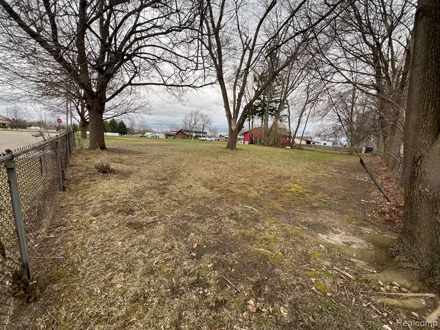 1436 E Pierson, Flushing, MI 48433 - #2