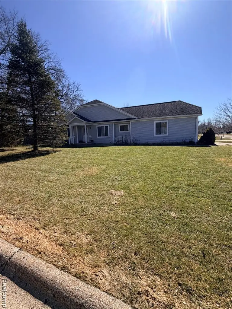 100 Aberdeen #36, Flushing, MI 48433 - #3