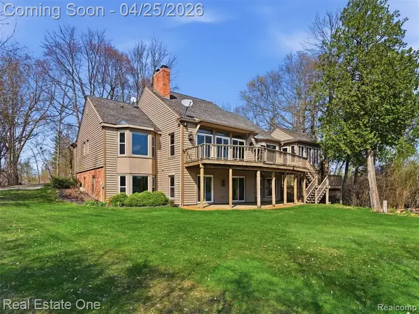 9990 Sashabaw, Clarkston, MI 48348