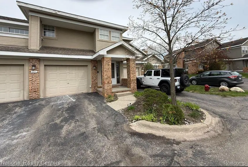 6677 Chimney Sweep, West Bloomfield, MI 48322 - #1